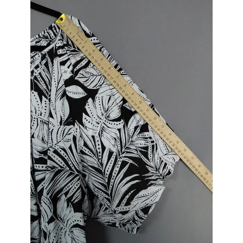 Lane Bryant Rayon Blend Black Graphic Lightweight Top Women Size 26